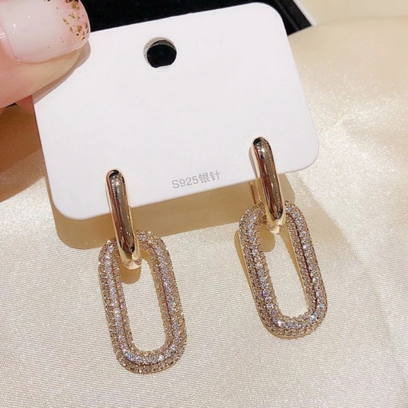 NEW 18k Yellow Gold Micro Pave Link Hoop Earrings - Picture 3 of 6